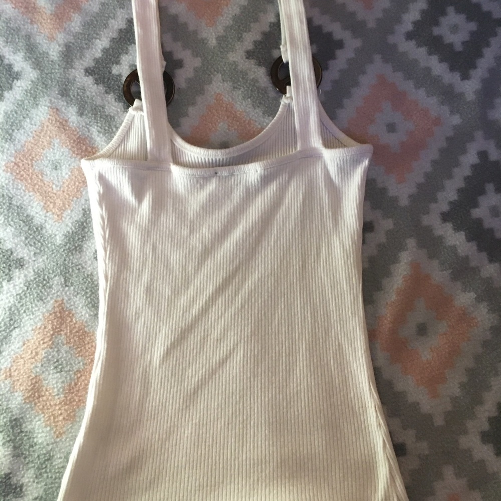 White Tee! - Picture 4 of 5